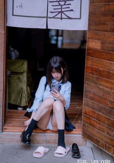 欧美学生穿搭_DVD电影免费在线