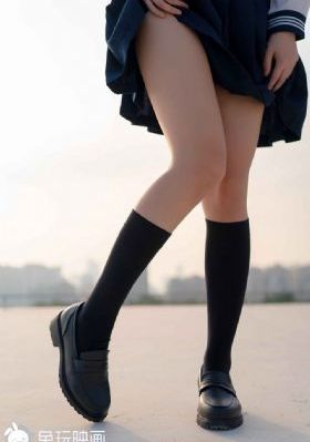 日韩男士中长款羽绒服_HD免费全集观看